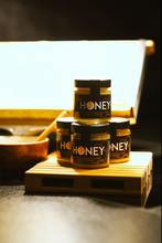 Laden Sie das Bild in den Galerie-Viewer, Bee Honey - Deutscher Lindenblüten-Honig