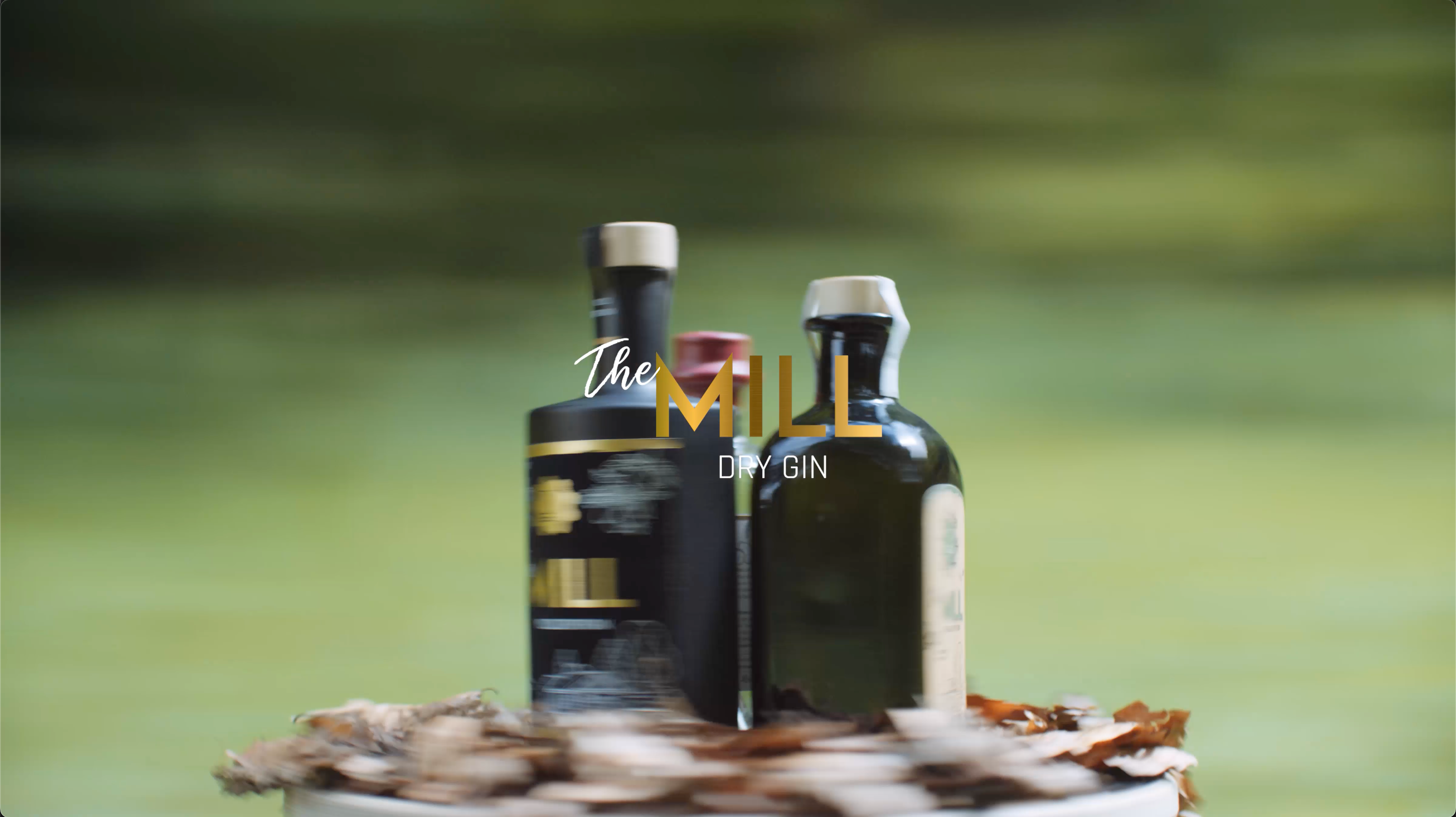 Load video: The Mill Dry Gin Titelbild mit Logo